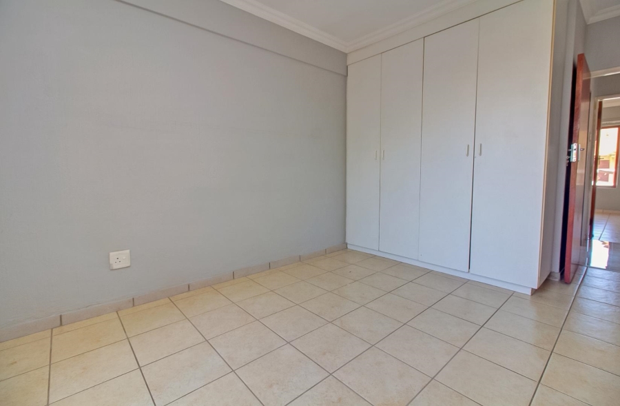 2 Bedroom Property for Sale in Willowbrook Gauteng