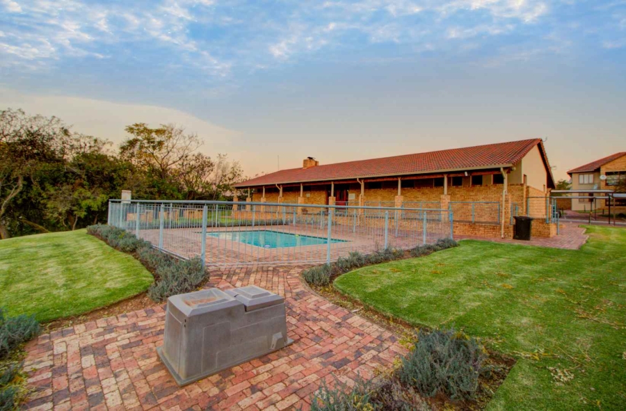 2 Bedroom Property for Sale in Willowbrook Gauteng