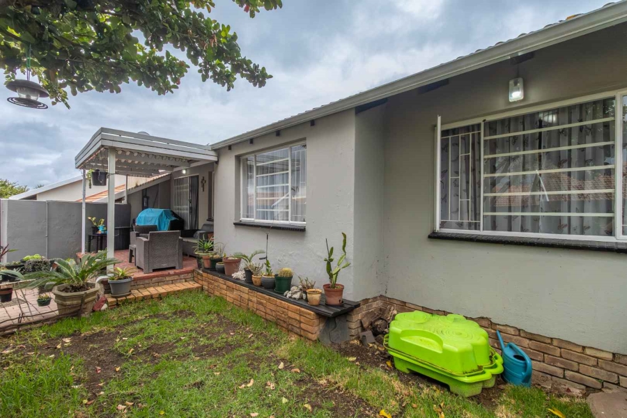 3 Bedroom Property for Sale in Northwold Gauteng