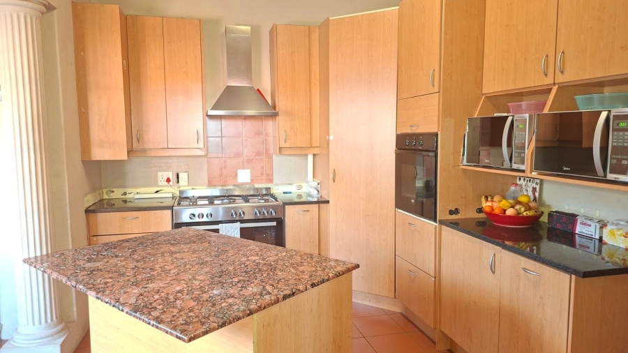 6 Bedroom Property for Sale in Sydenham Gauteng