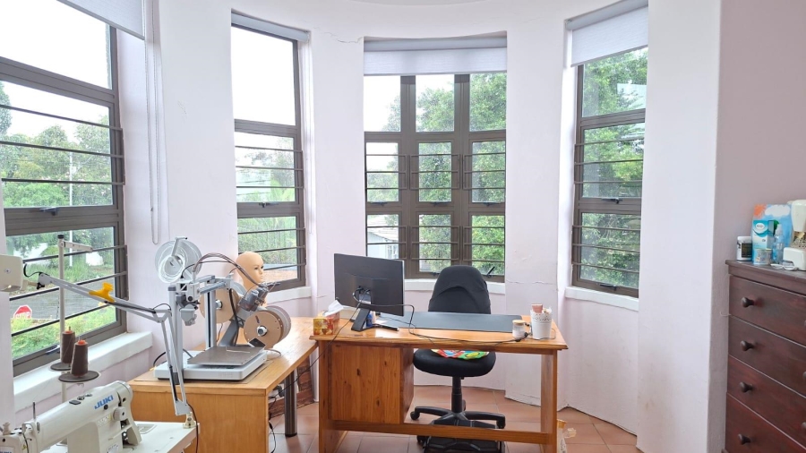 6 Bedroom Property for Sale in Sydenham Gauteng