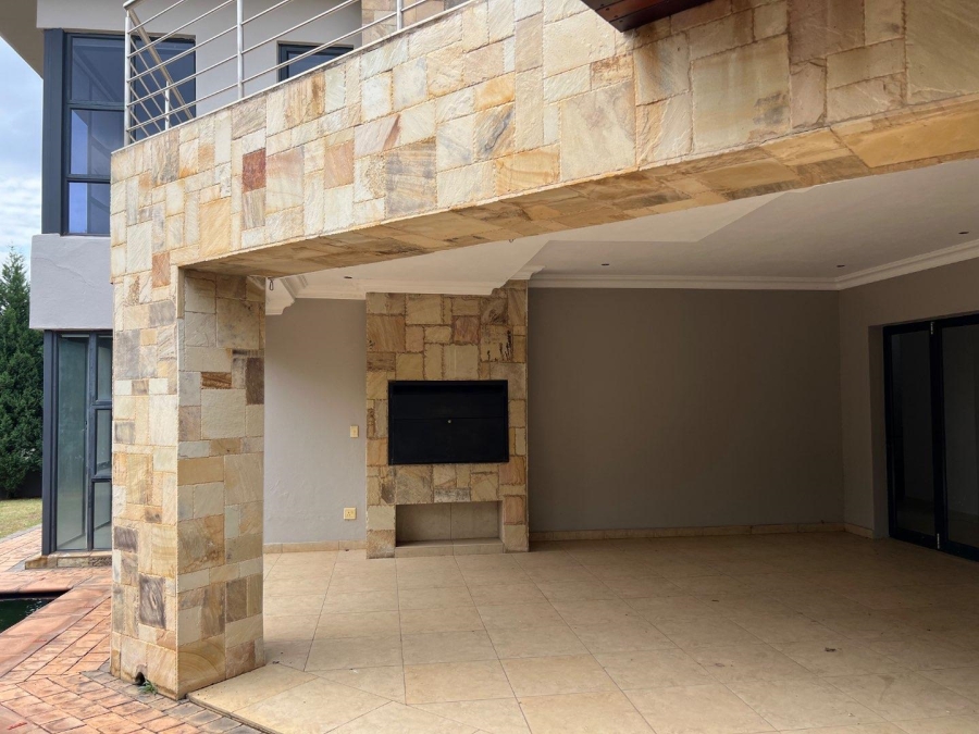 To Let 3 Bedroom Property for Rent in Lombardy Estate Gauteng