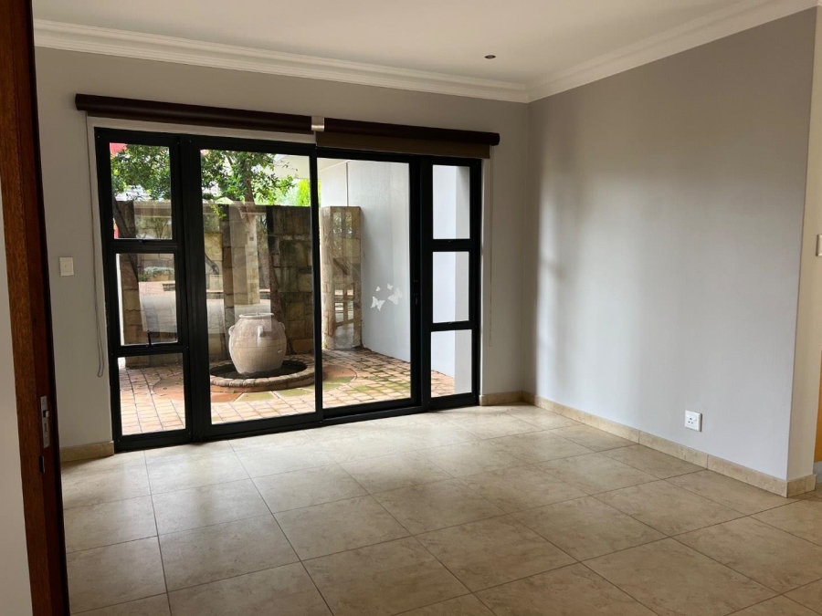 To Let 3 Bedroom Property for Rent in Lombardy Estate Gauteng