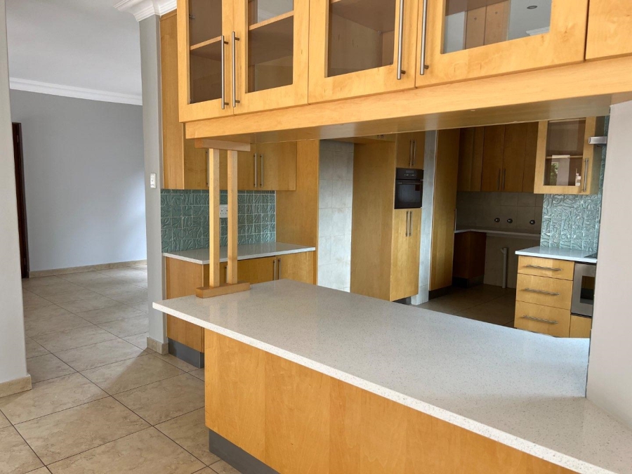 To Let 3 Bedroom Property for Rent in Lombardy Estate Gauteng