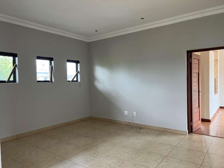To Let 3 Bedroom Property for Rent in Lombardy Estate Gauteng