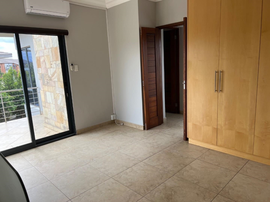 To Let 3 Bedroom Property for Rent in Lombardy Estate Gauteng