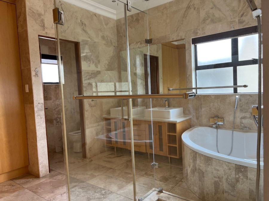 To Let 3 Bedroom Property for Rent in Lombardy Estate Gauteng