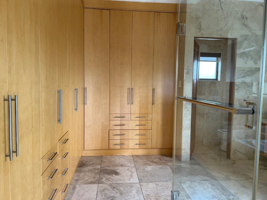 To Let 3 Bedroom Property for Rent in Lombardy Estate Gauteng