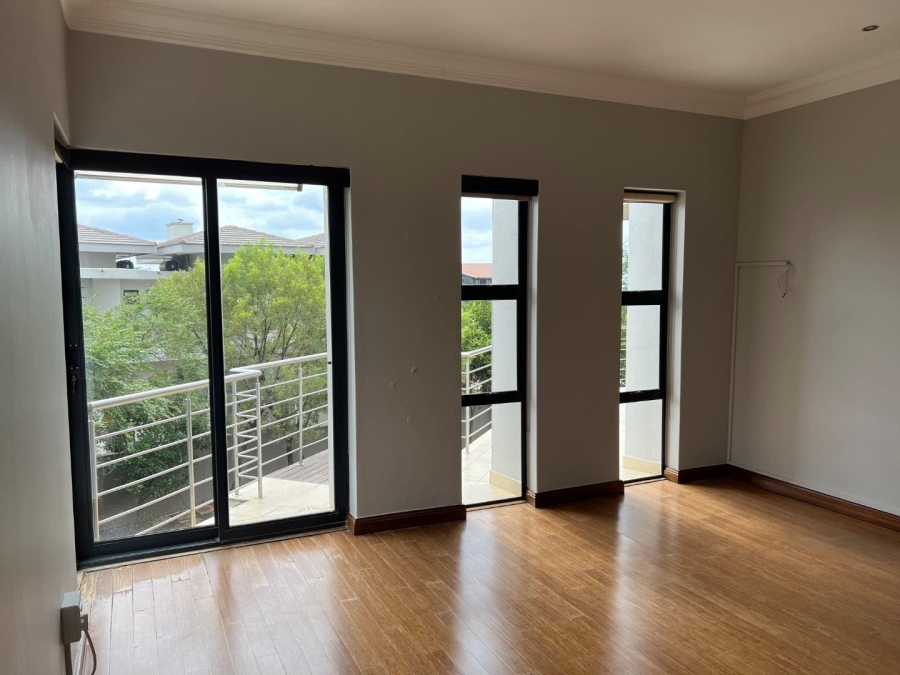 To Let 3 Bedroom Property for Rent in Lombardy Estate Gauteng
