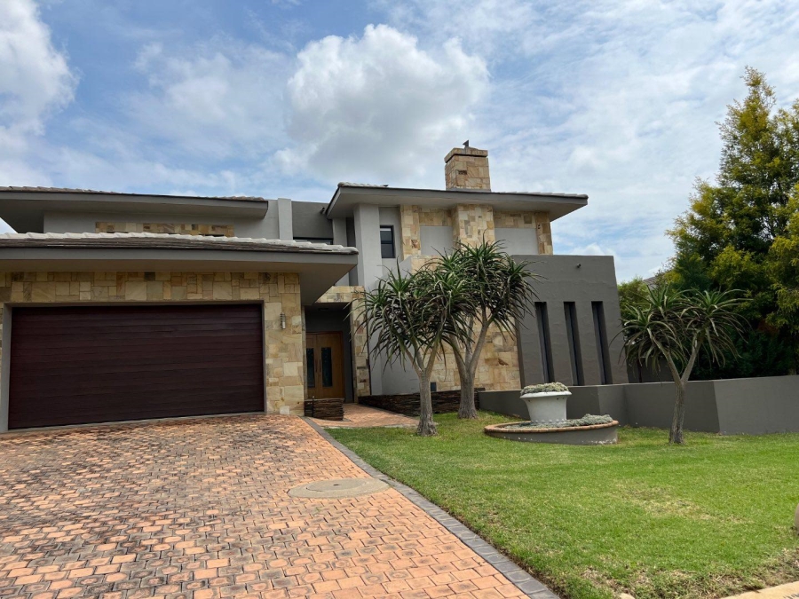 To Let 3 Bedroom Property for Rent in Lombardy Estate Gauteng