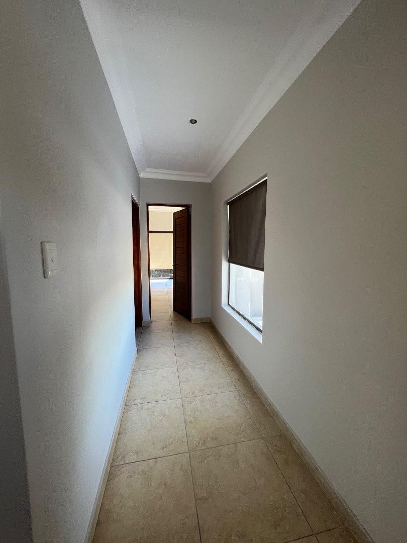 To Let 3 Bedroom Property for Rent in Lombardy Estate Gauteng