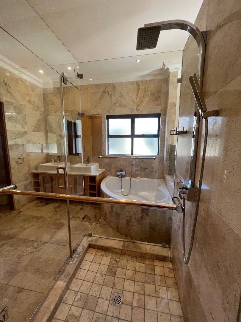 To Let 3 Bedroom Property for Rent in Lombardy Estate Gauteng