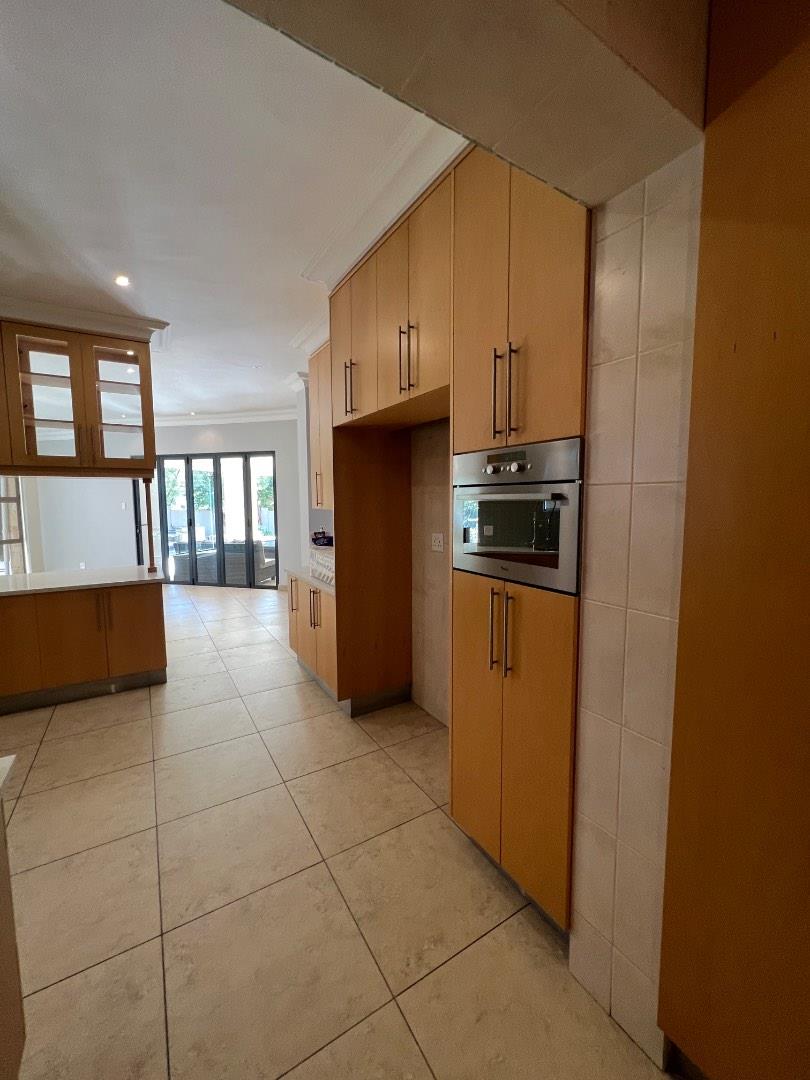 To Let 3 Bedroom Property for Rent in Lombardy Estate Gauteng