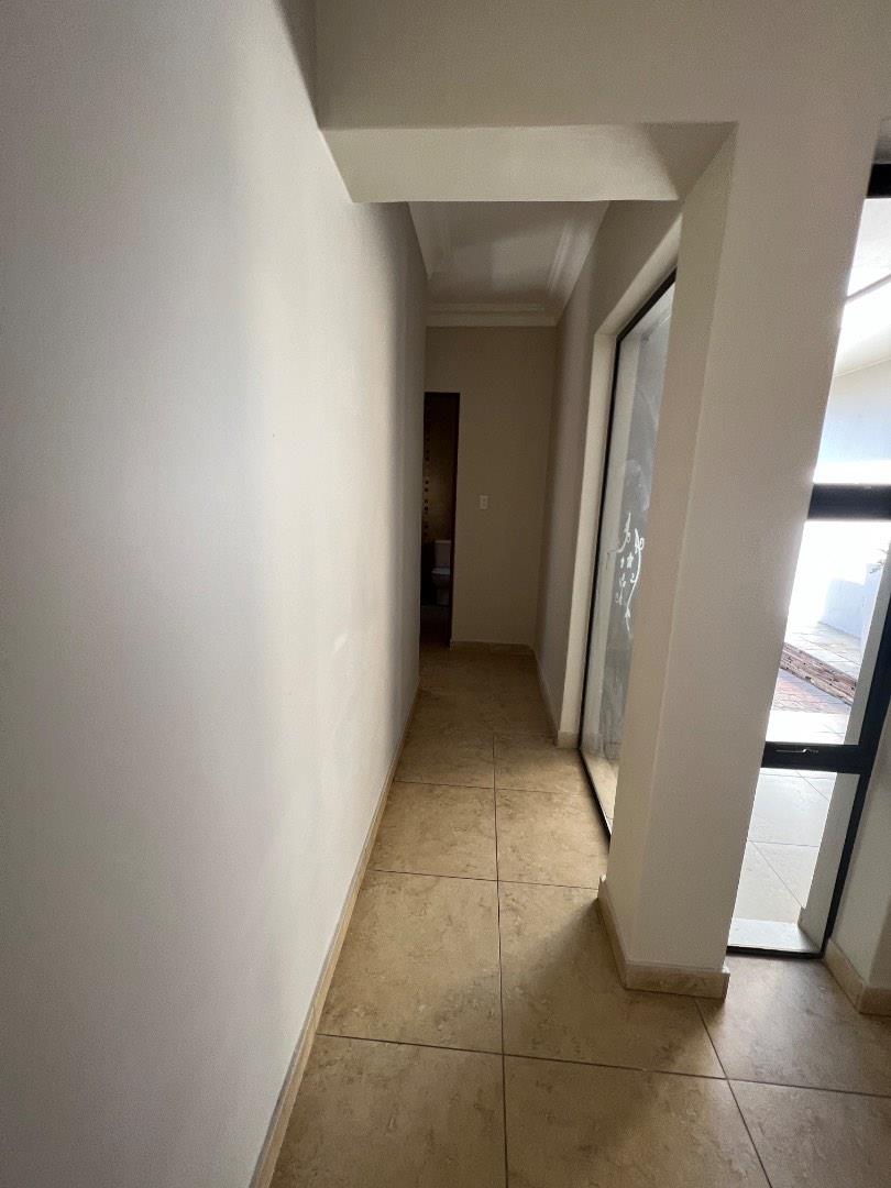 To Let 3 Bedroom Property for Rent in Lombardy Estate Gauteng