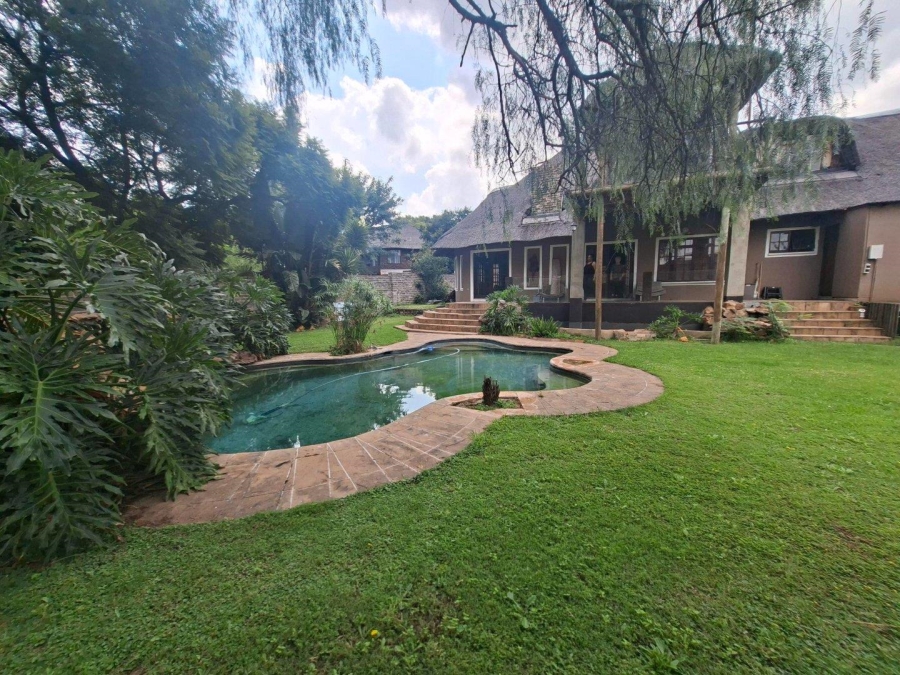 4 Bedroom Property for Sale in Buccleuch Gauteng
