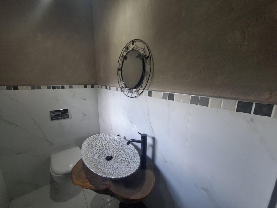 4 Bedroom Property for Sale in Buccleuch Gauteng