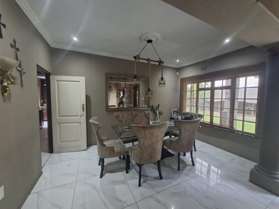 4 Bedroom Property for Sale in Buccleuch Gauteng