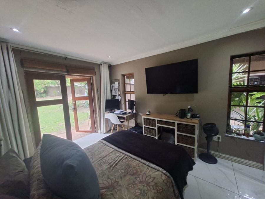 4 Bedroom Property for Sale in Buccleuch Gauteng