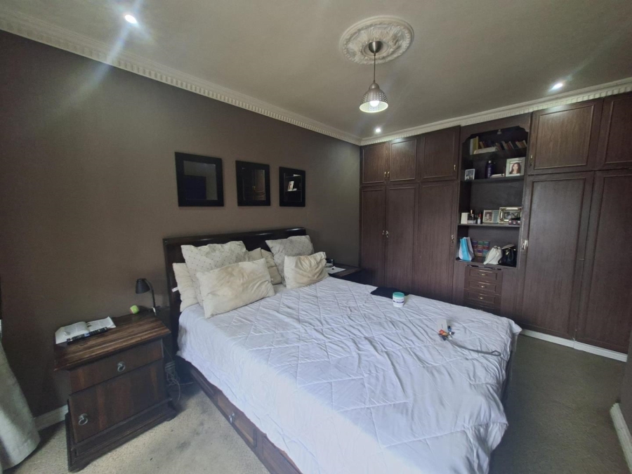 4 Bedroom Property for Sale in Buccleuch Gauteng