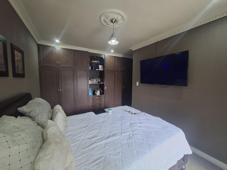 4 Bedroom Property for Sale in Buccleuch Gauteng