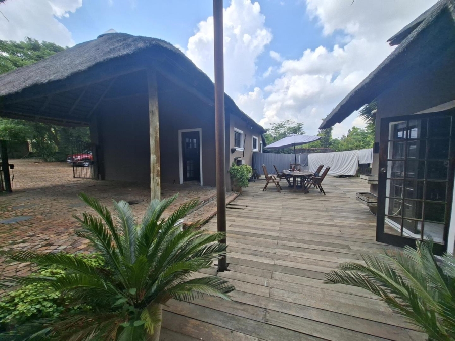 4 Bedroom Property for Sale in Buccleuch Gauteng