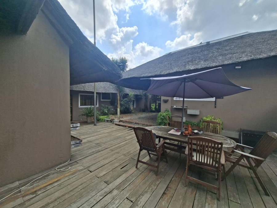 4 Bedroom Property for Sale in Buccleuch Gauteng