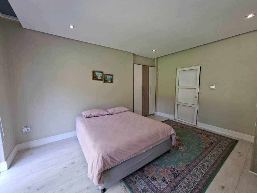 To Let 3 Bedroom Property for Rent in Hurlingham Gauteng