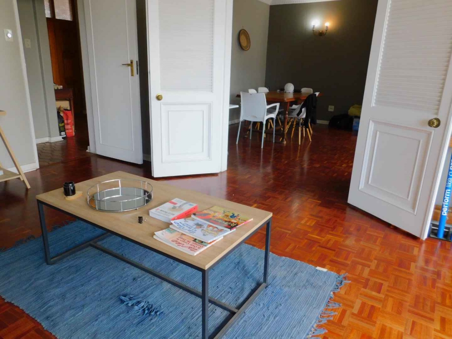 To Let 4 Bedroom Property for Rent in Illovo Gauteng