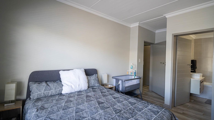 2 Bedroom Property for Sale in Carlswald Gauteng