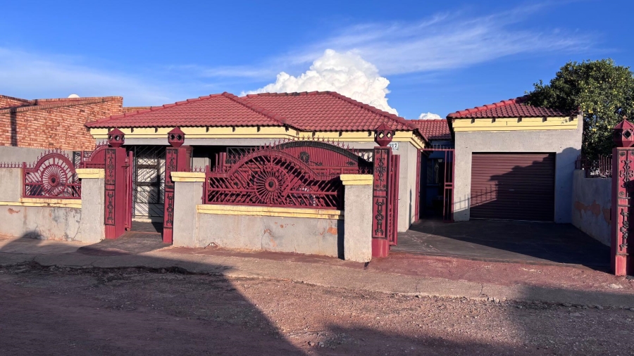 4 Bedroom Property for Sale in Soshanguve W Gauteng