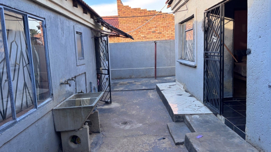 4 Bedroom Property for Sale in Soshanguve W Gauteng