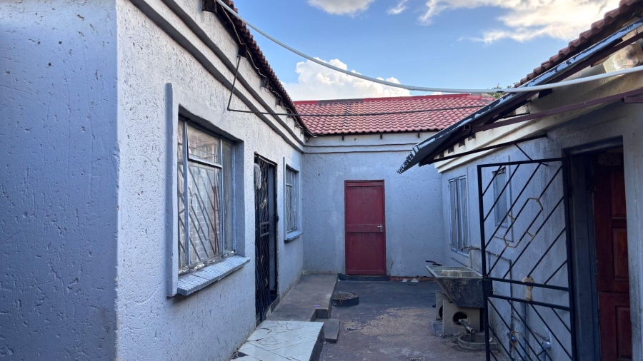 4 Bedroom Property for Sale in Soshanguve W Gauteng
