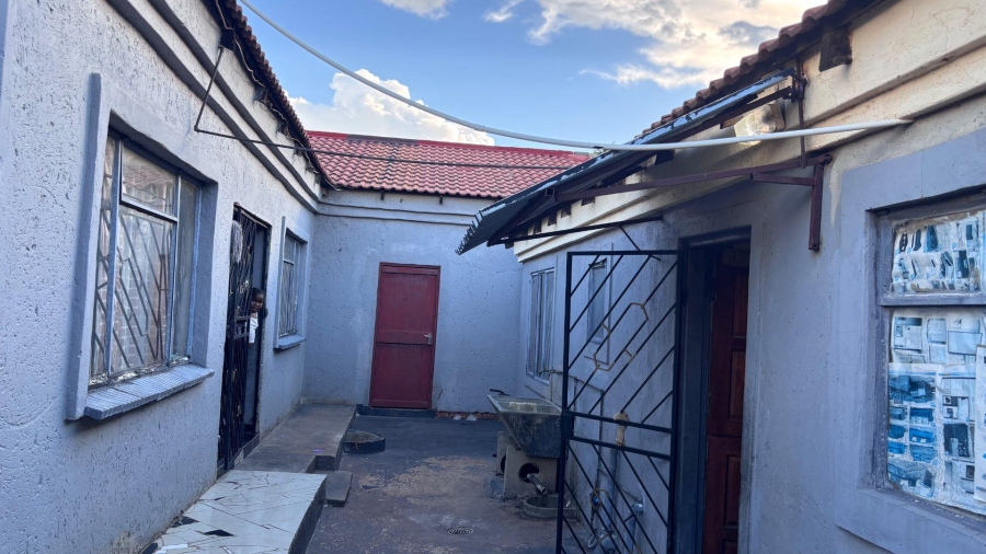 4 Bedroom Property for Sale in Soshanguve W Gauteng