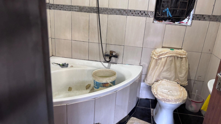 4 Bedroom Property for Sale in Soshanguve W Gauteng