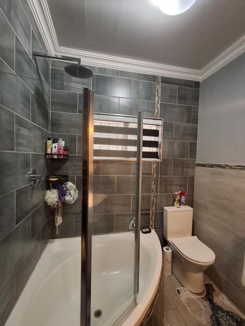 2 Bedroom Property for Sale in Kempton Park Gauteng