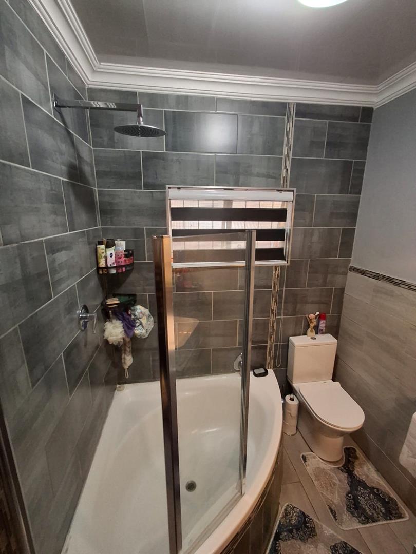 2 Bedroom Property for Sale in Kempton Park Gauteng