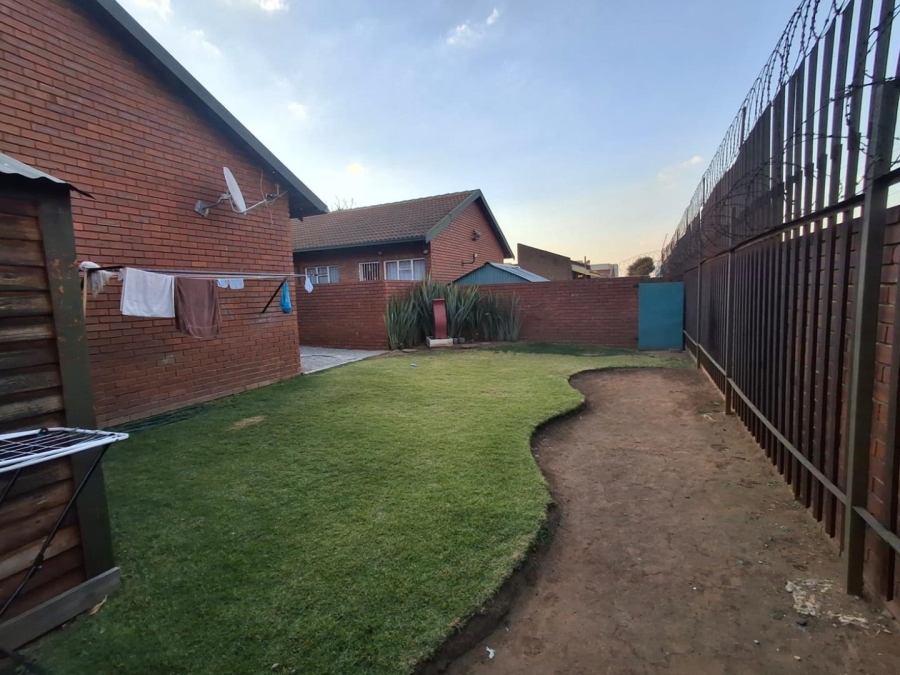 2 Bedroom Property for Sale in Kempton Park Gauteng