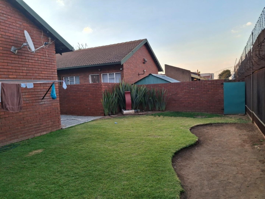 2 Bedroom Property for Sale in Kempton Park Gauteng