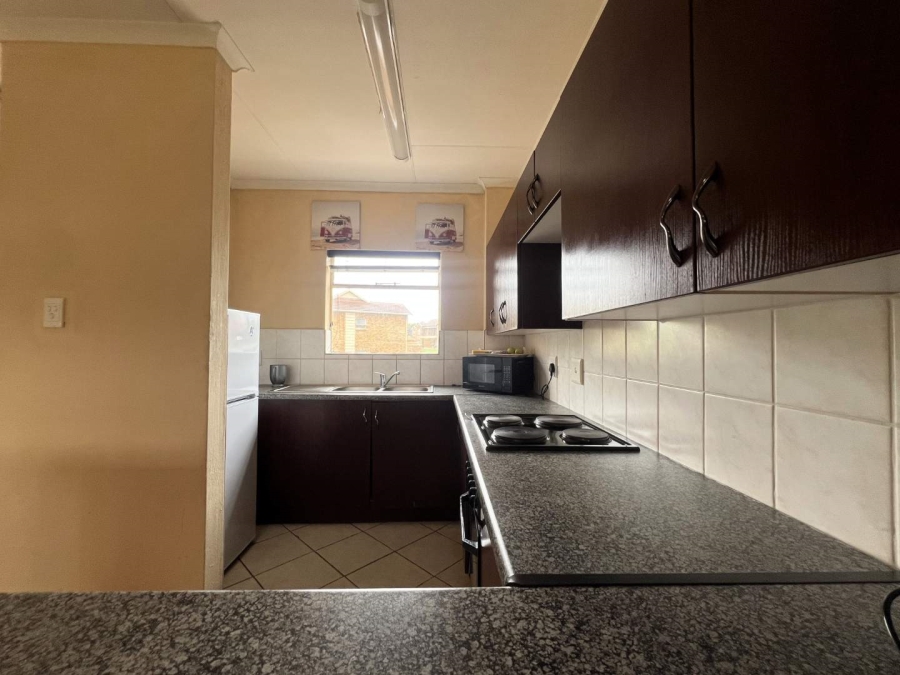 2 Bedroom Property for Sale in Honeypark Gauteng