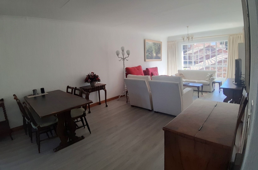 To Let 2 Bedroom Property for Rent in Bryanston Gauteng