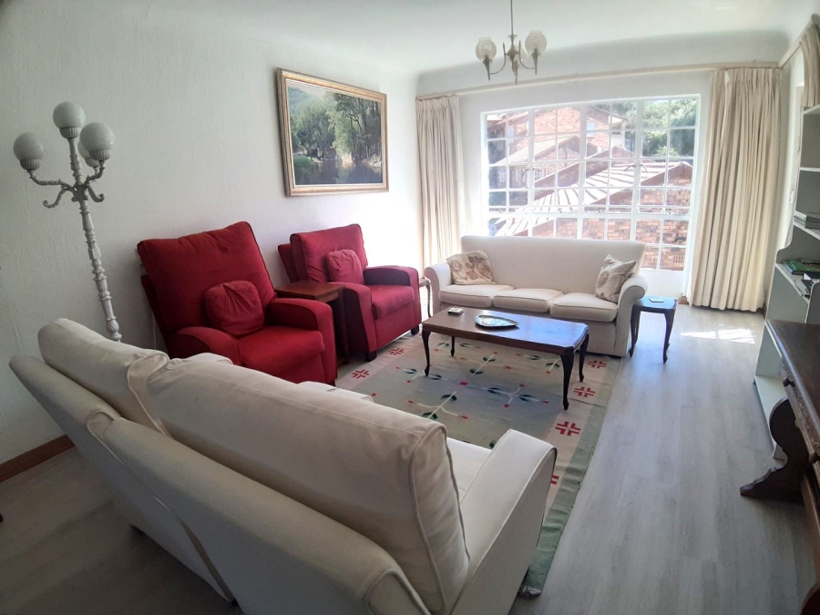 To Let 2 Bedroom Property for Rent in Bryanston Gauteng
