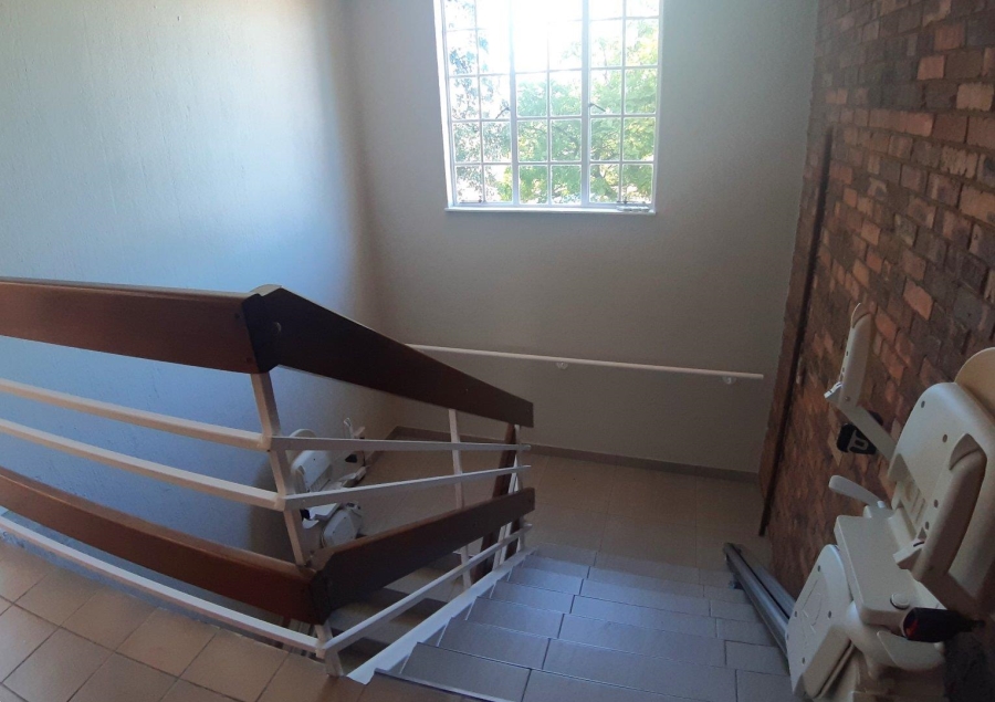 To Let 2 Bedroom Property for Rent in Bryanston Gauteng