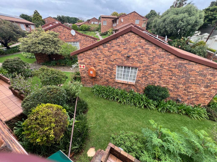 To Let 2 Bedroom Property for Rent in Bryanston Gauteng