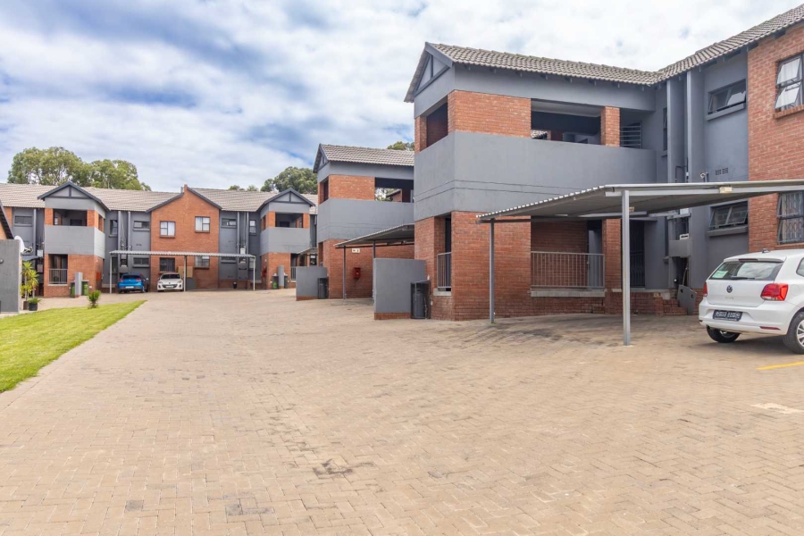 2 Bedroom Property for Sale in Zandspruit Gauteng