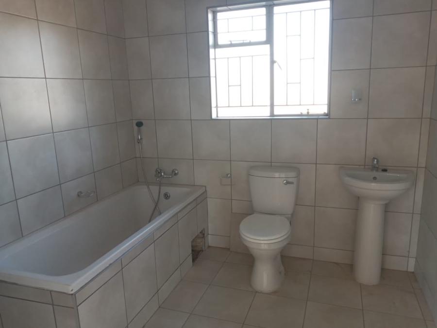 To Let 3 Bedroom Property for Rent in Riversdale Gauteng