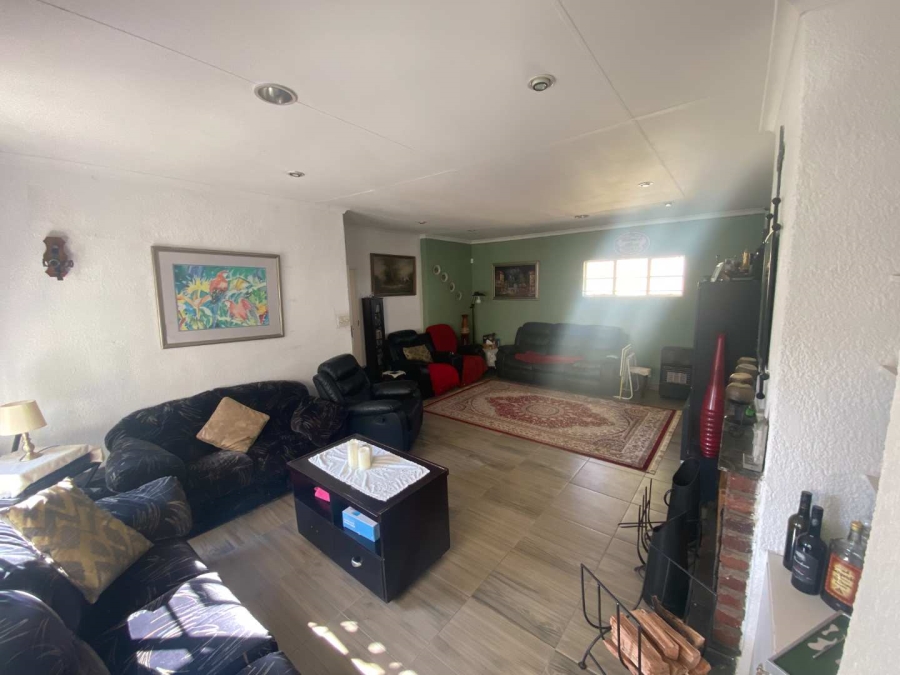 3 Bedroom Property for Sale in Brackenhurst Gauteng