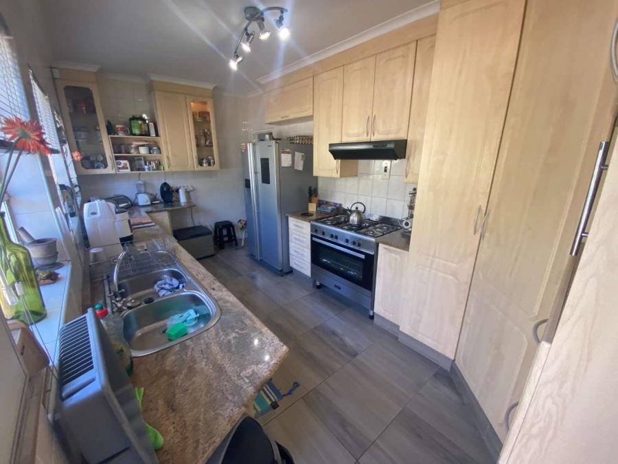 3 Bedroom Property for Sale in Brackenhurst Gauteng