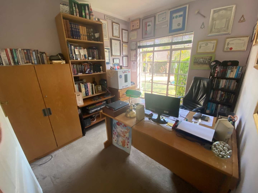 3 Bedroom Property for Sale in Brackenhurst Gauteng