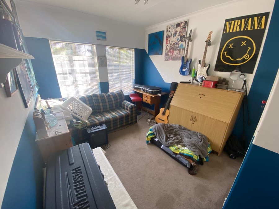 3 Bedroom Property for Sale in Brackenhurst Gauteng