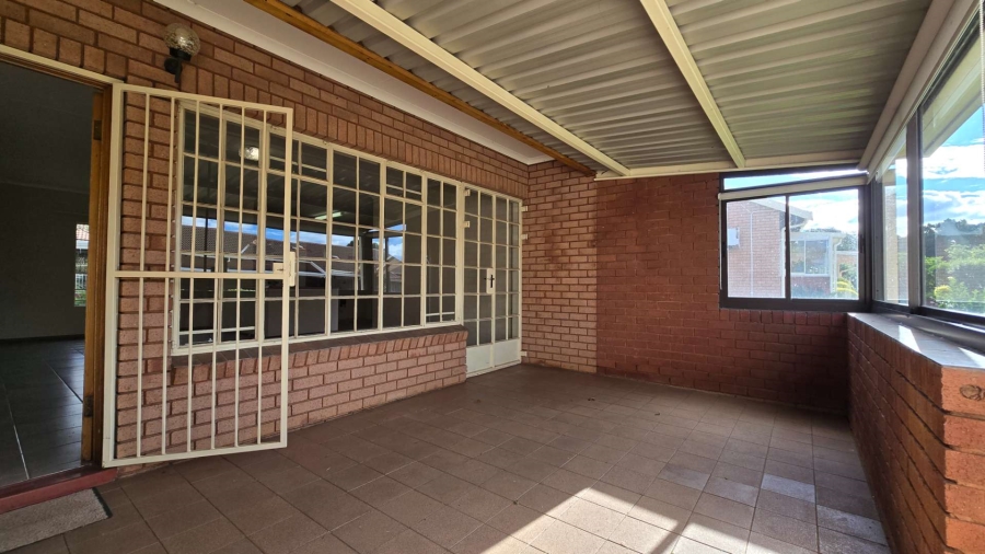 2 Bedroom Property for Sale in Montana Park Gauteng